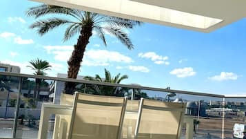 Comfort Apartment, 2 Bedrooms, Balcony | Terrace/patio