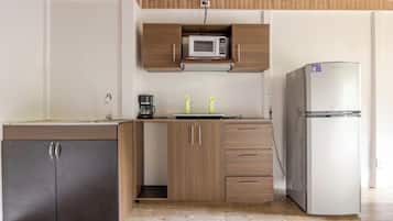 Căn hộ dành cho gia đình (1) | Bếp riêng | Tủ lạnh, lò vi sóng, bếp nấu, dụng cụ pha cà phê/trà