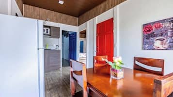 Family Apartment (2) | Private kitchen | Full-size fridge, microwave, stovetop, coffee/tea maker