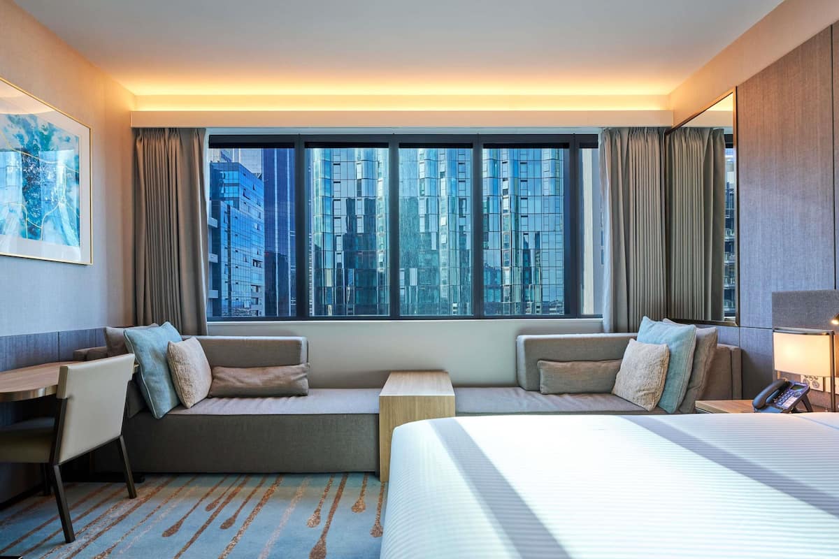 Deluxe Room, 1 King Bed | Premium bedding, minibar, in-room safe, iron/ironing board