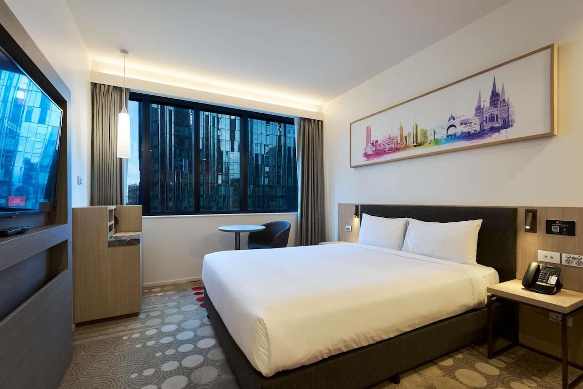 Superior Queen Room | In-room safe, soundproofing, iron/ironing board, free WiFi