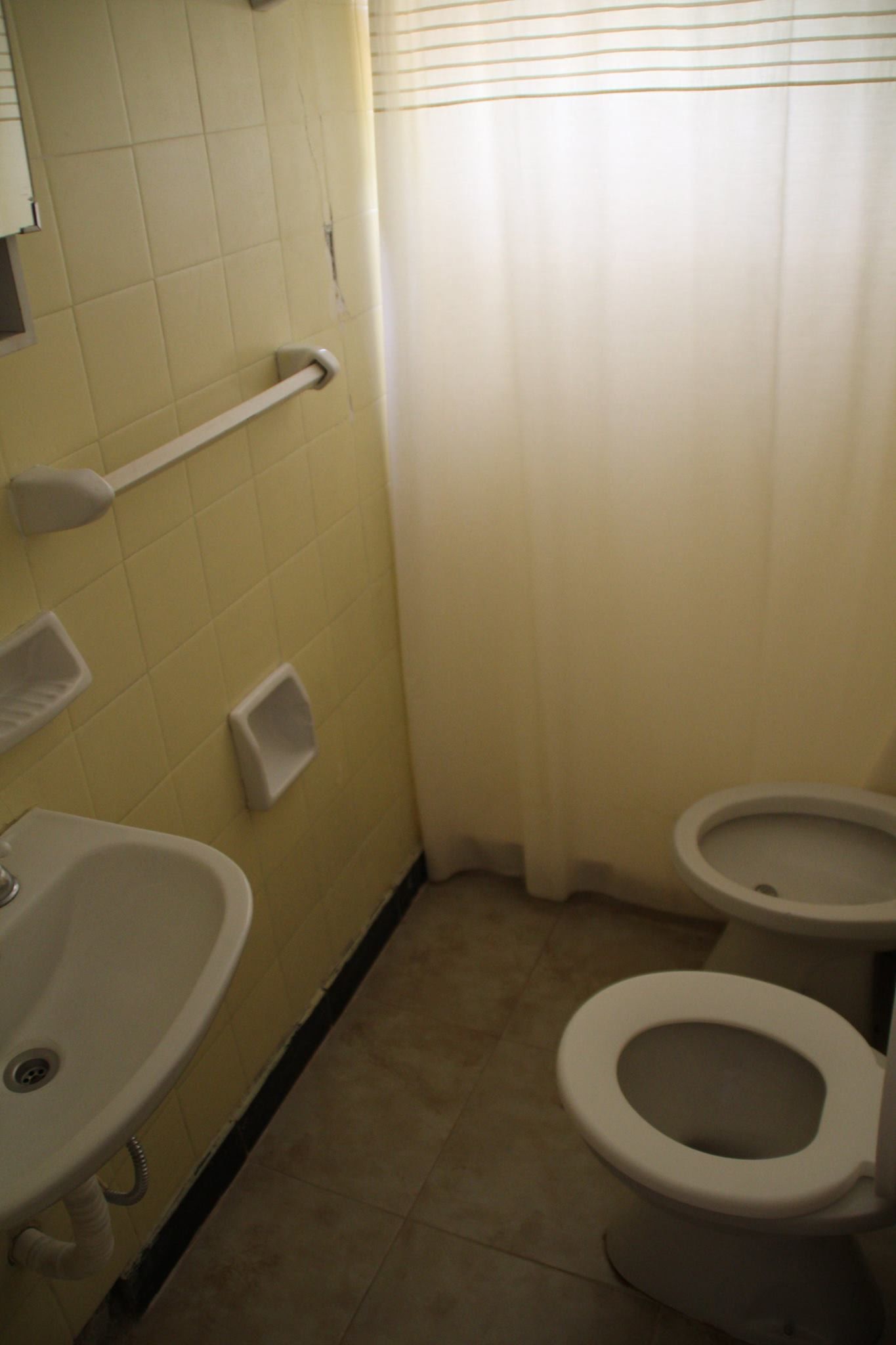 shower, bidet, towels