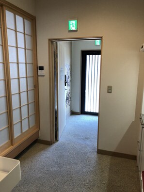 Family Room A - Kamon Inn Hieijocho (Kyoto)