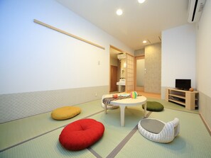 Family Room A - Kamon Inn Hieijocho (Kyoto)