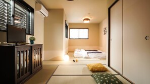 Free WiFi, bed sheets - Kamon Inn Aihuka1 (Kyoto)