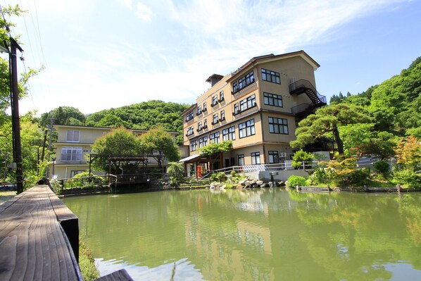 Front of property - KAWASEMI no YADO (Ueda)