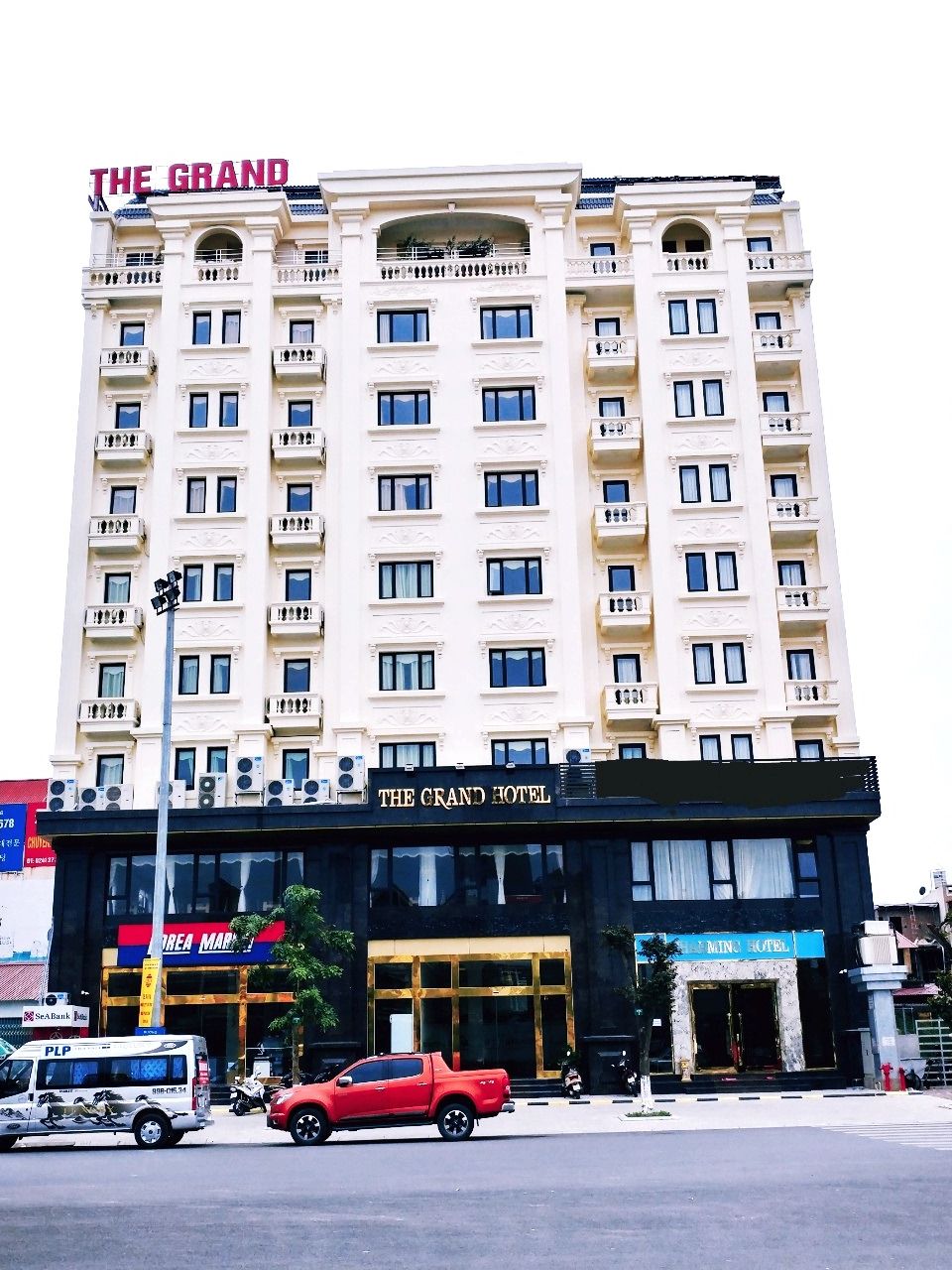 Mặt tiền nơi lưu trú
