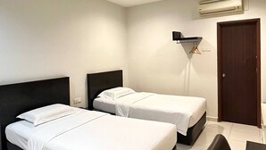 Phòng 2 giường đơn Executive | Bàn, giường gấp/giường phụ (phụ phí) 