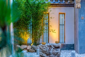 Interior detail - The South House (Lijiang)