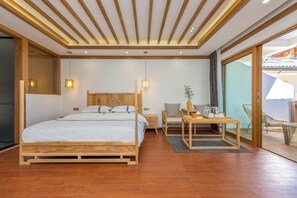 Deluxe Double Room, Balcony | Desk, blackout drapes, free WiFi - The South House (Lijiang)