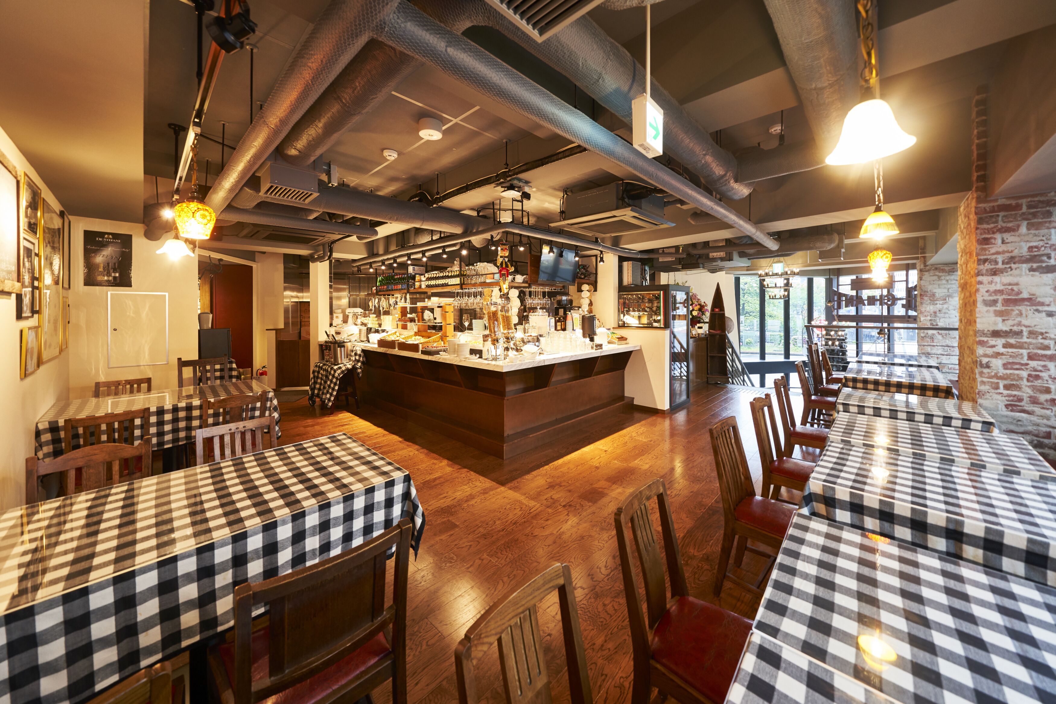 Desayuno buffet diario (JPY 1296 por persona)