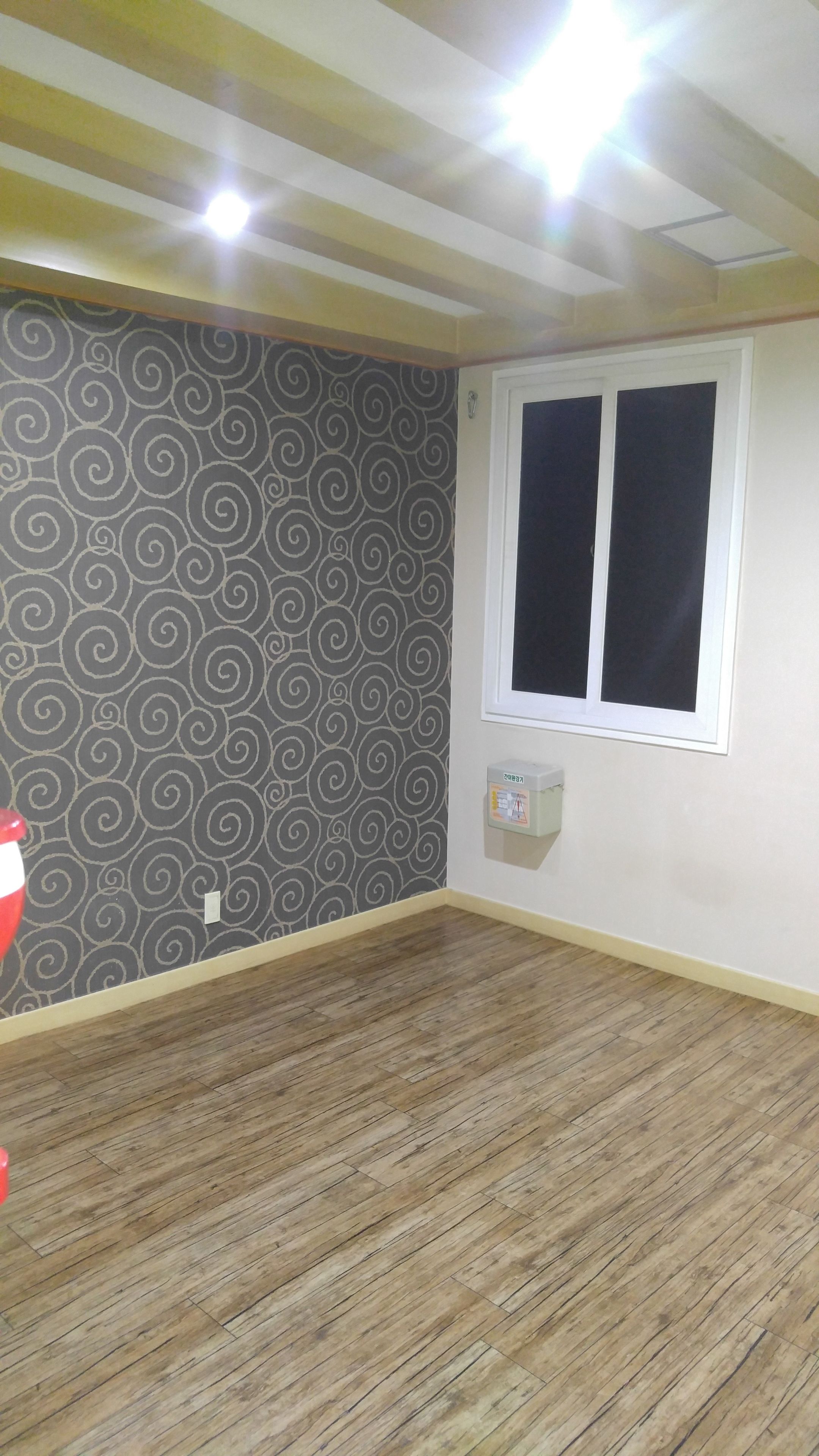 room | blackout curtains, free wifi, bed sheets