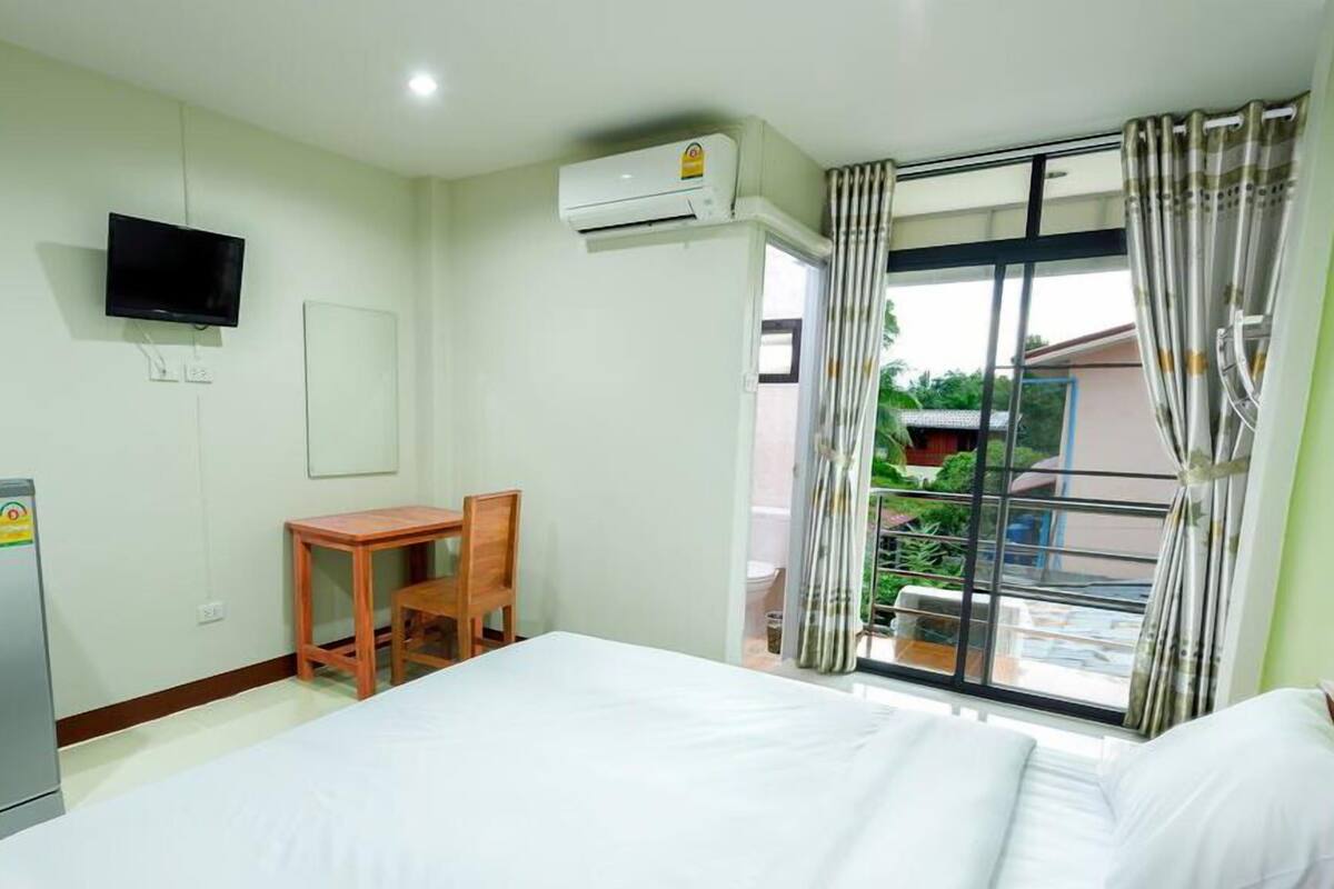 Standard Double Room | Free WiFi