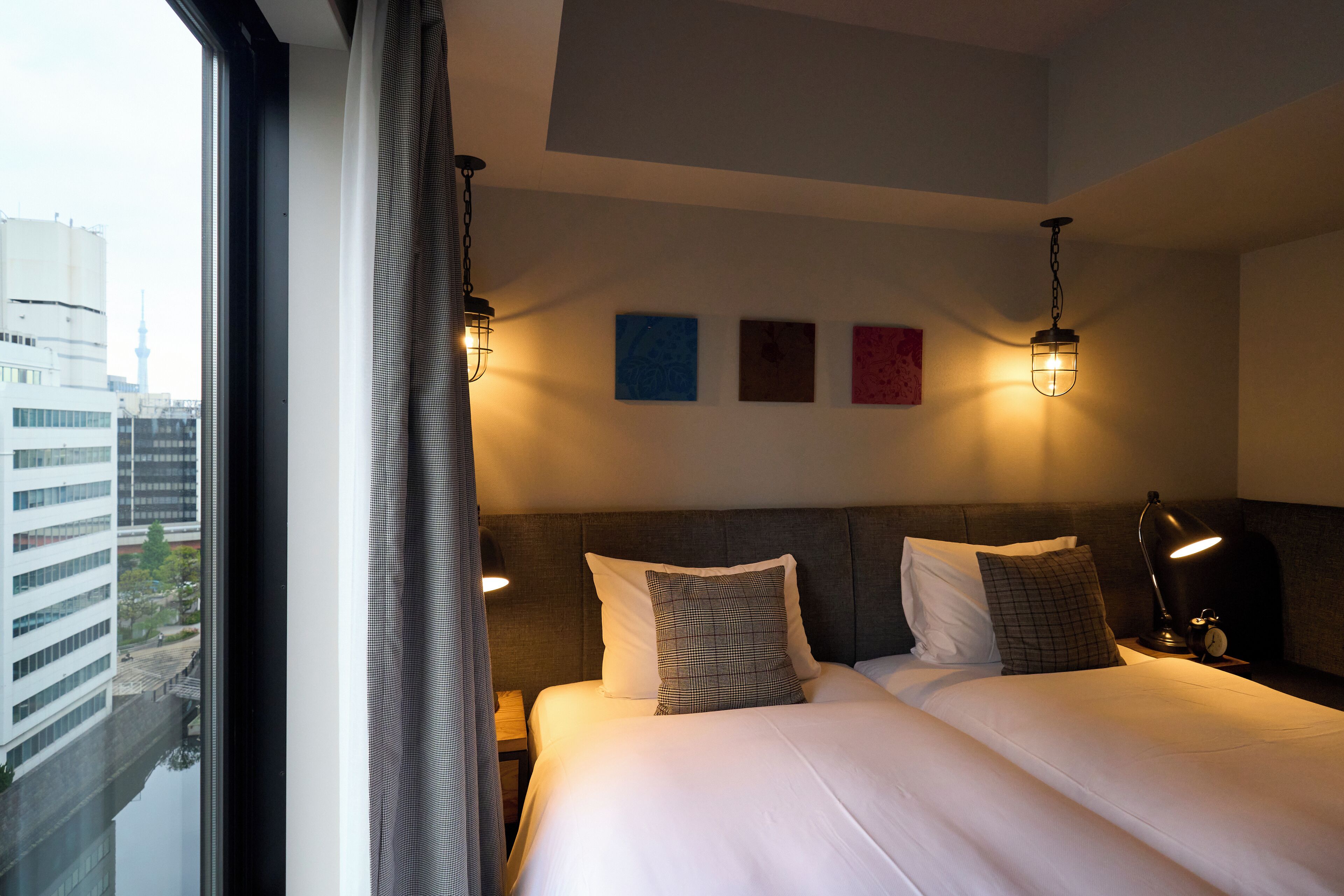 1 bedroom, down duvets, free wifi, bed sheets