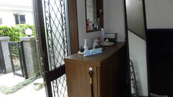 Pintu masuk interior