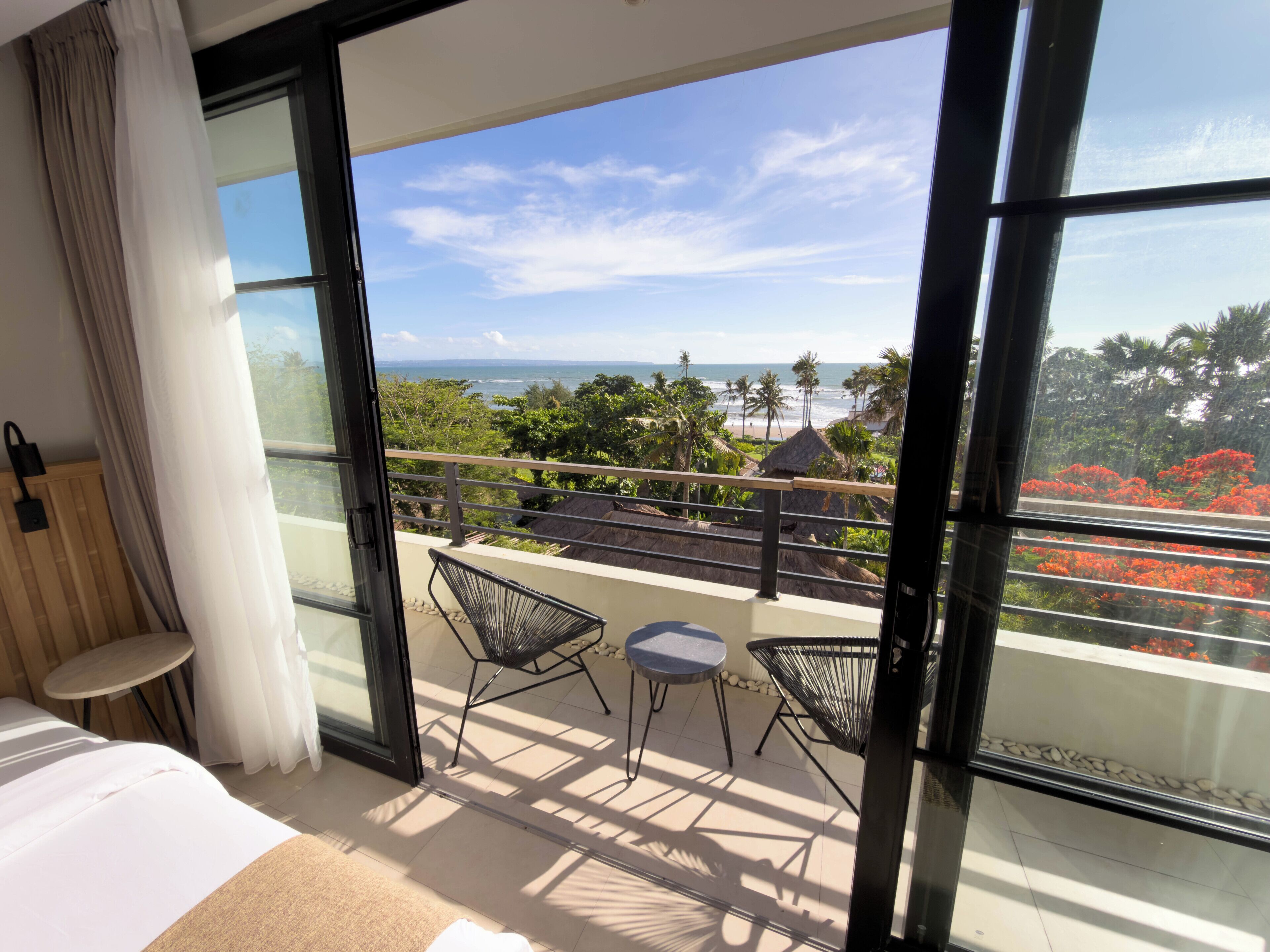 Deluxe Ocean View | Terrace/patio