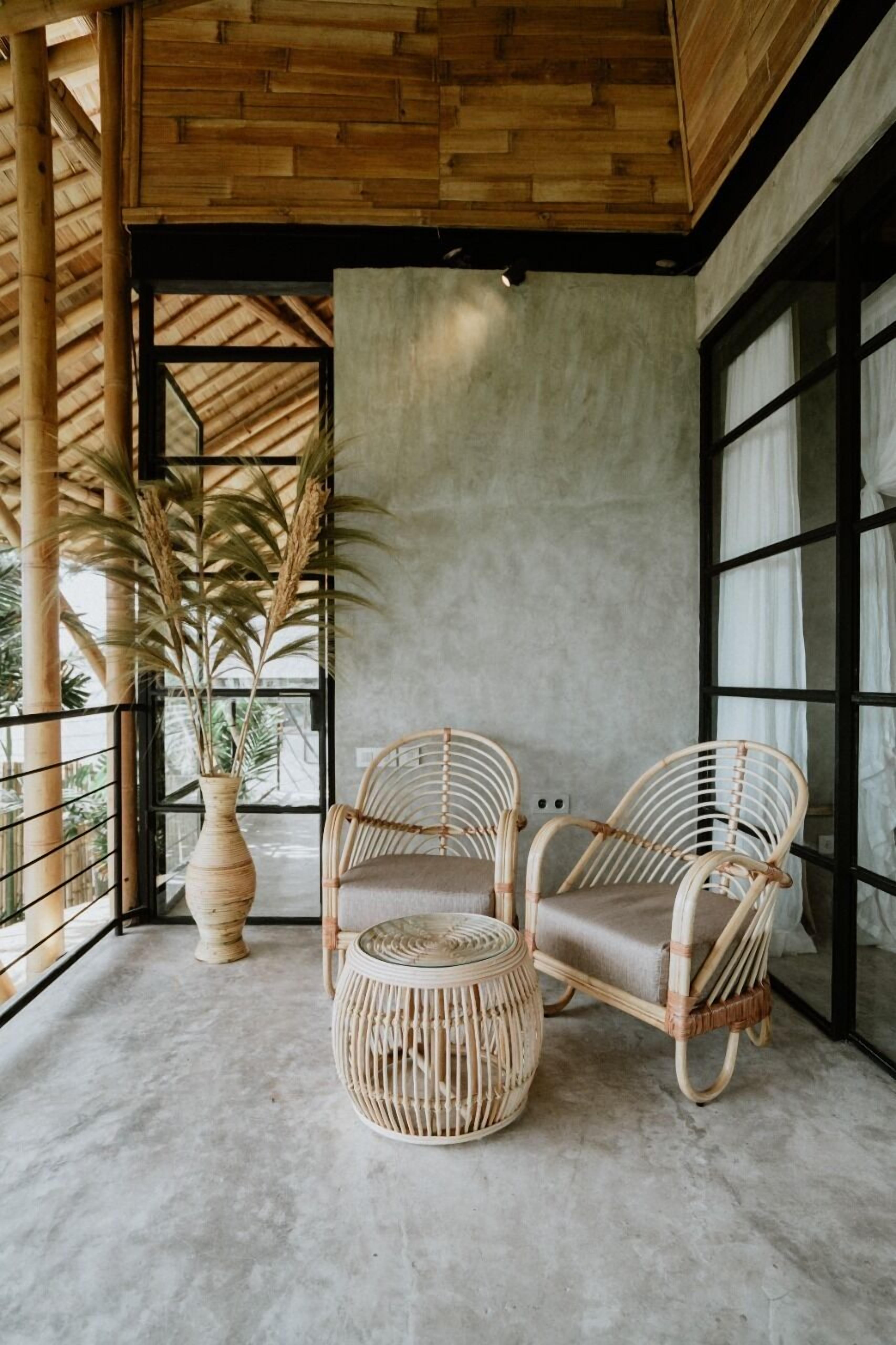 deluxe bamboo room | living area | 43-inch led tv with cable channels, tv