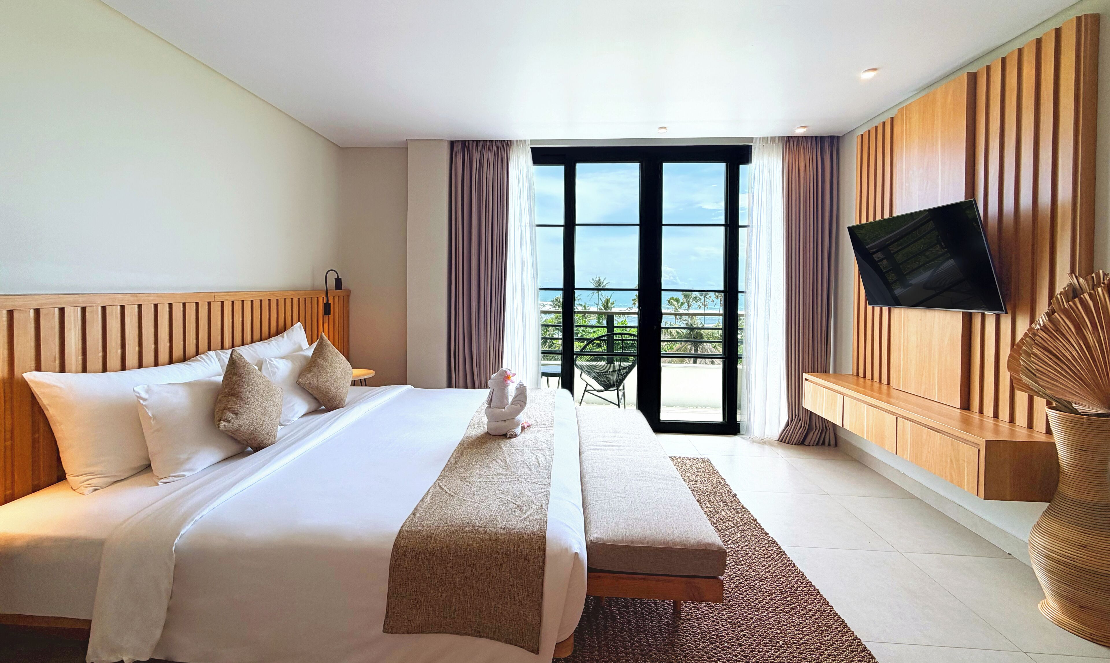 华丽客房, 海洋景观 | 迷你吧、客房内保险箱、办公桌、笔记本电脑工作区