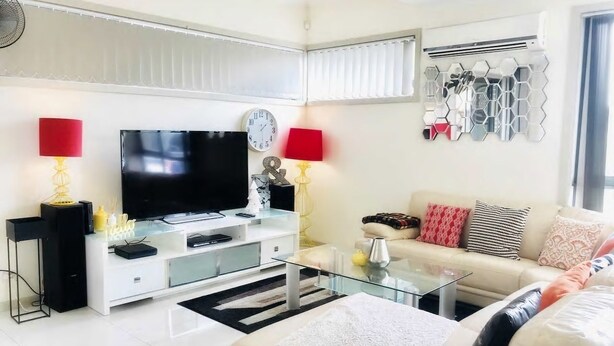 Basic Townhome, Multiple Beds, Non Smoking | Living room - winston fresh (Maidstone)