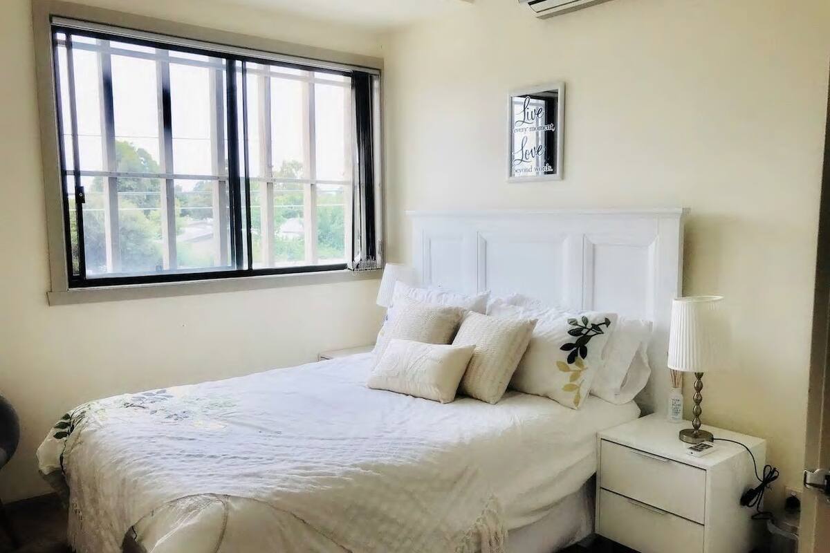 Townhouse Basic, Beberapa Tempat Tidur, Bebas Asap Rokok | Setrika/meja setrika, Wi-Fi gratis, dan seprai linen