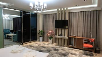 Apartment, Refrigerator & Microwave, City View | 1 bedroom, in-room safe, desk, blackout drapes