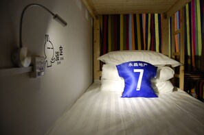 Desk, blackout curtains, free WiFi - Shijiazhuang YC Hostel (Shijiazhuang)