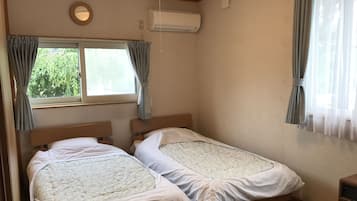 Twin Room | Memory foam beds, free WiFi