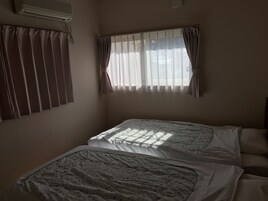 Twin Room | Memory foam beds, free WiFi