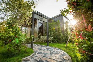 Parus Pool Villa | Útsýni að garði