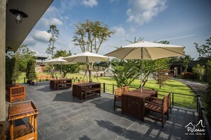 Sarapan bufet setiap hari dengan fi 