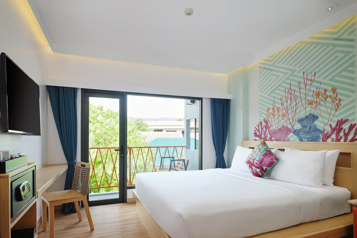 Deluxe Double Room, 1 King Bed, City View | View from room