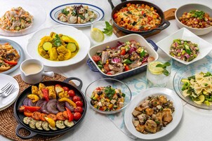 Tägliches Frühstücksbuffet gegen Gebühr