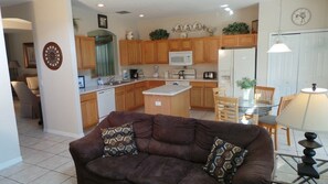 Lobby sitting area - Ly53780 - Emerald Island - 7 Bed 4.5 Baths Villa (Kissimmee)