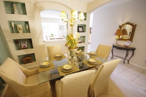 Family Villa, Multiple Bedrooms, Private Pool, Garden Area | Family dining