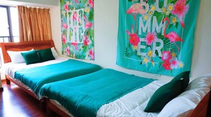 Blackout drapes, free WiFi