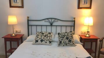 4 bedrooms, premium bedding, individually furnished, iron/ironing board