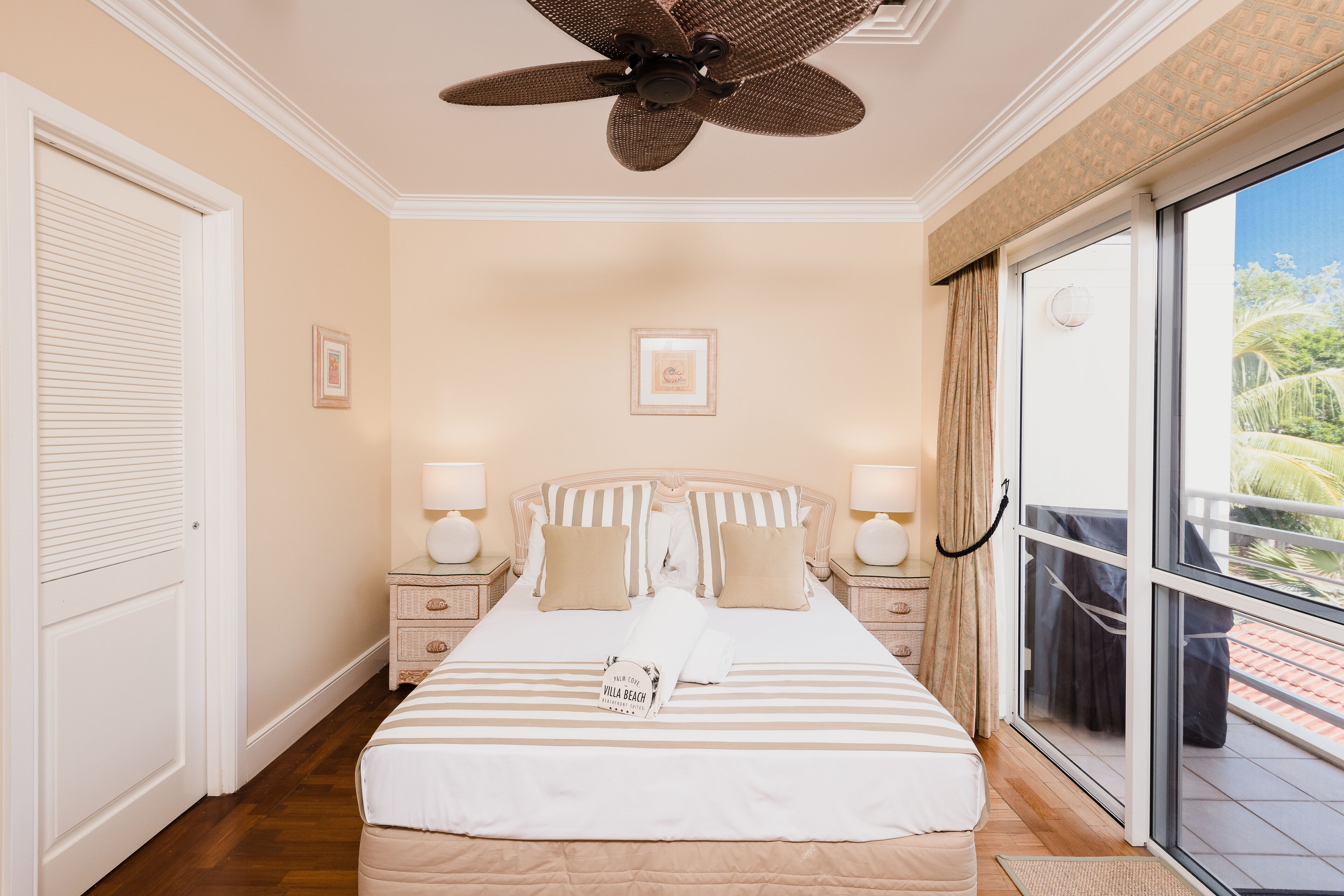 Villa Beach Palm Cove — image 10