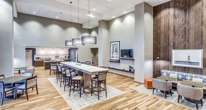 Hampton Inn & Suites Kittery-Portsmouth