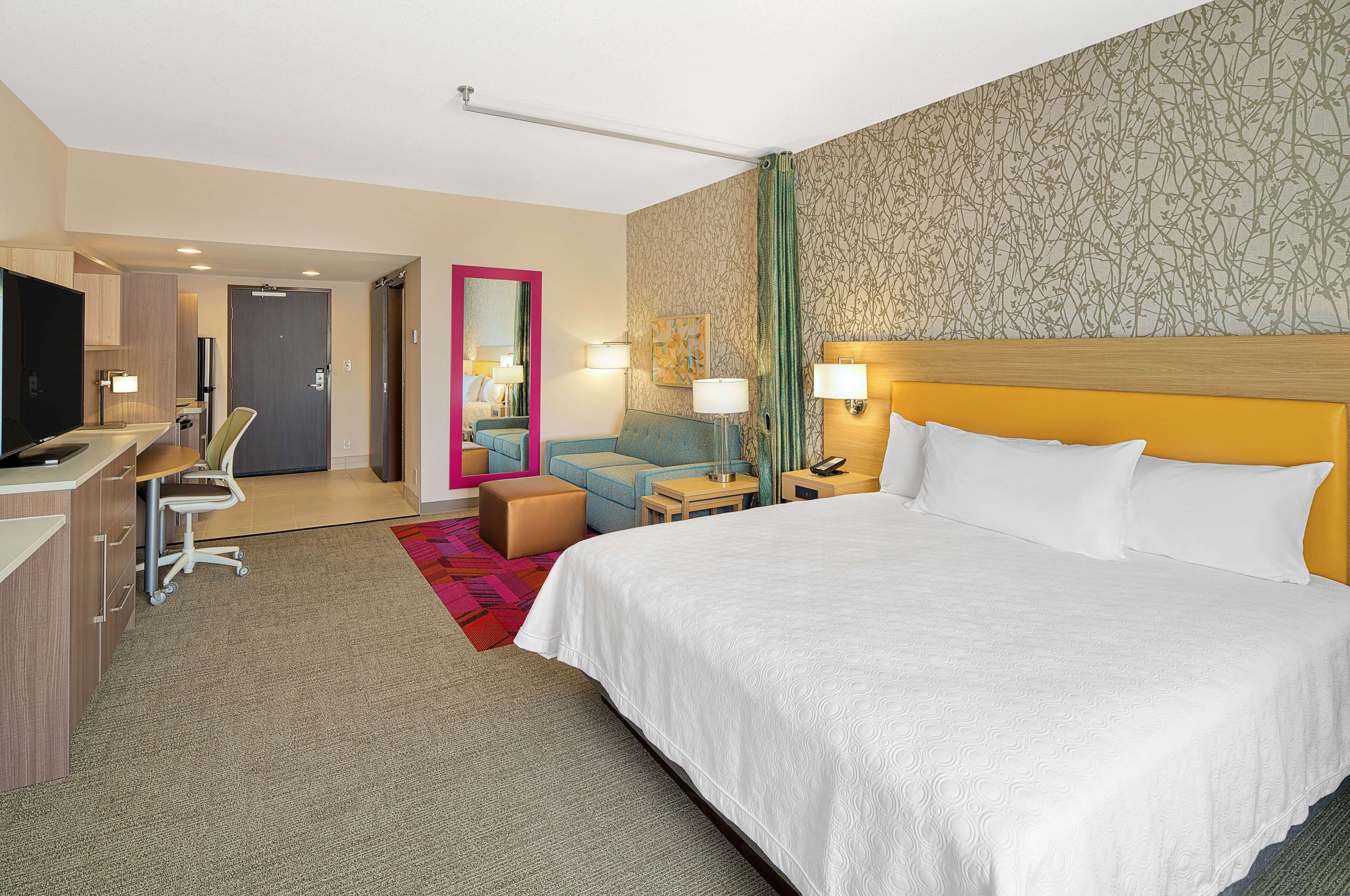 desk, blackout curtains, iron/ironing board, cots/infant beds