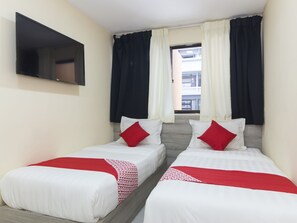Deluxe Twin Room | Soundproofing, free WiFi, bed sheets - Hotel O Kl Centre Point (Kuala Lumpur)