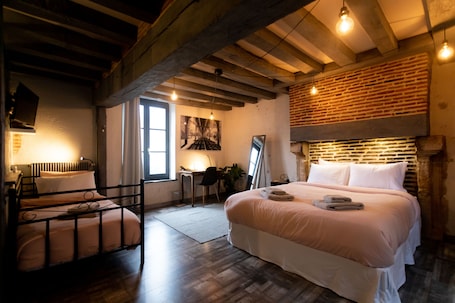 Comfort Triple Room, Ensuite (Léonard)