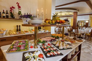 รวมอาหารเช้าแบบบุฟเฟ่ต์ ทุกวัน