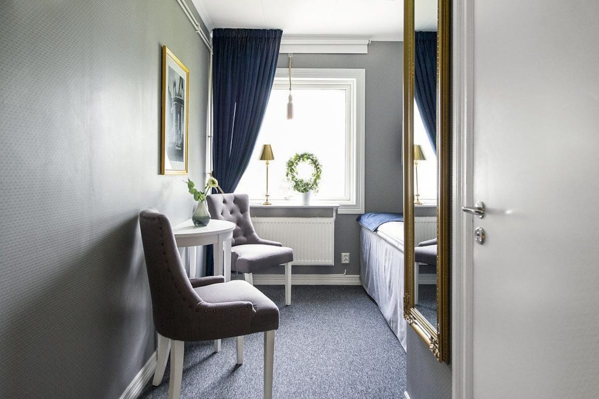 Single Room, 1 Double Bed