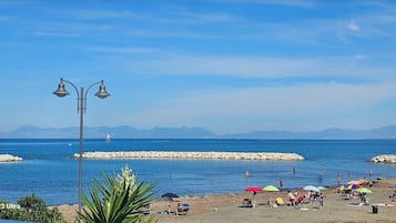 Minibar, in-room safe, desk, blackout drapes