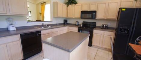 Family Villa, Private Pool, Garden Area | Shared kitchen | Fridge, microwave, oven