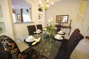 家庭別墅, 私人泳池, 花園 | 家庭用餐