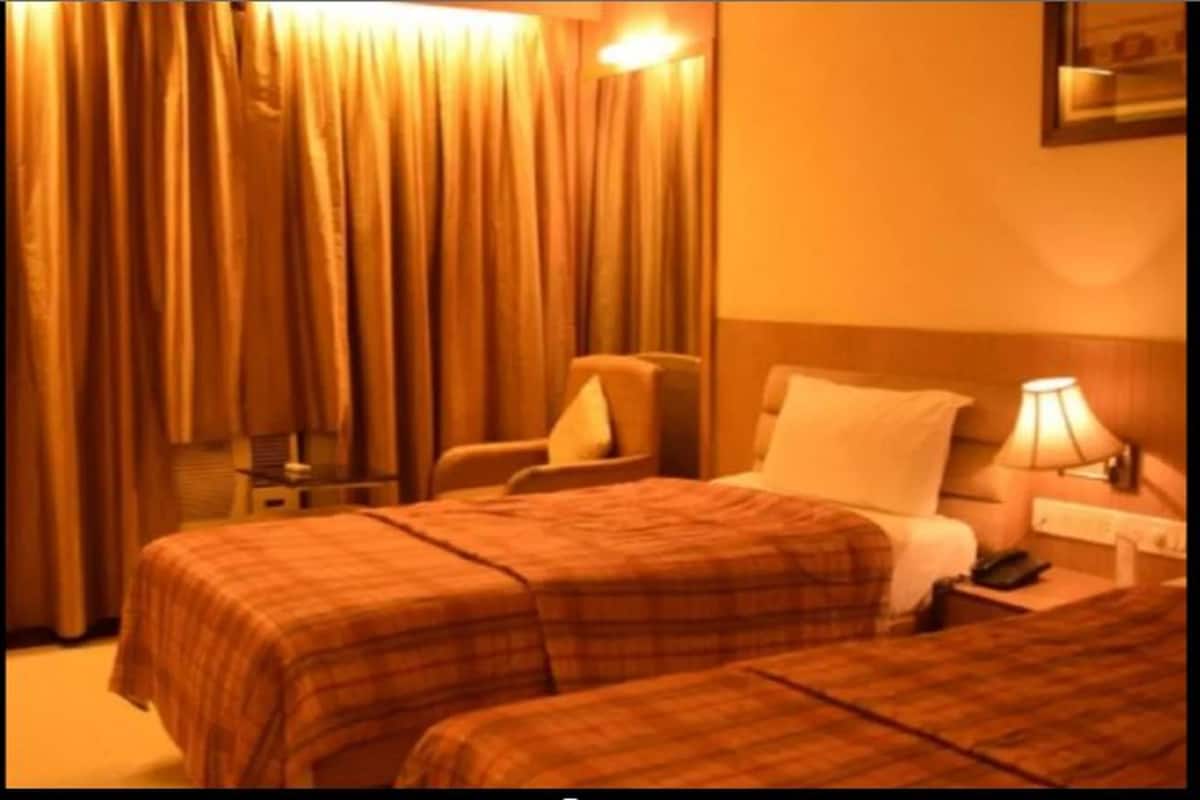 Habitación ejecutiva doble, 1 cama de matrimonio grande, no fumadores | Cunas (de pago) y wifi gratis