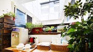 Standard-Vierbettzimmer | Restaurant