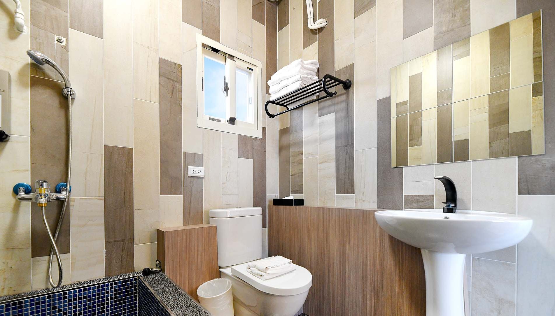 panoramic loft | bathroom | slippers, towels