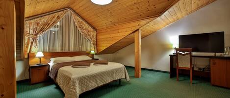 Comfort Tek Büyük Yataklı Oda | Güneşlik/perde, ücretsiz kablosuz İnternet, çarşaf takımı